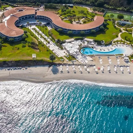 Capovaticano Thalasso Hotell 4*