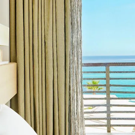 Capovaticano Thalasso 酒店