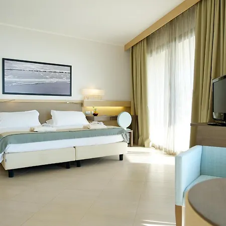 Hotel Capovaticano Thalasso 4*