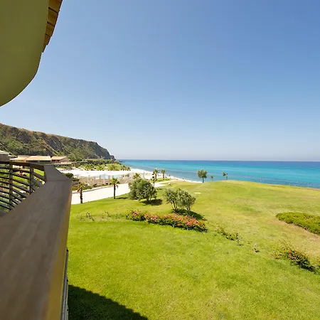 Capovaticano Thalasso 4* Capo Vaticano