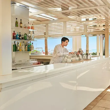 Capovaticano Thalasso 酒店