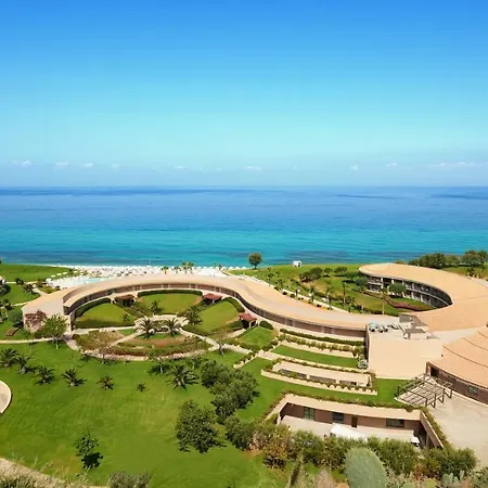 Capovaticano Thalasso Hotel 4*