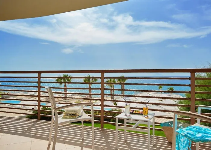 Capovaticano Thalasso Hotel 4*