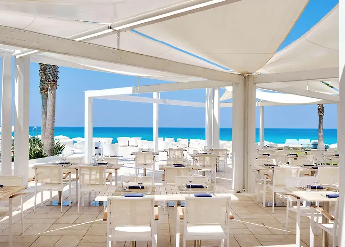 Capovaticano Thalasso 酒店