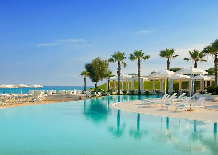 Отель Capovaticano Thalasso 4*